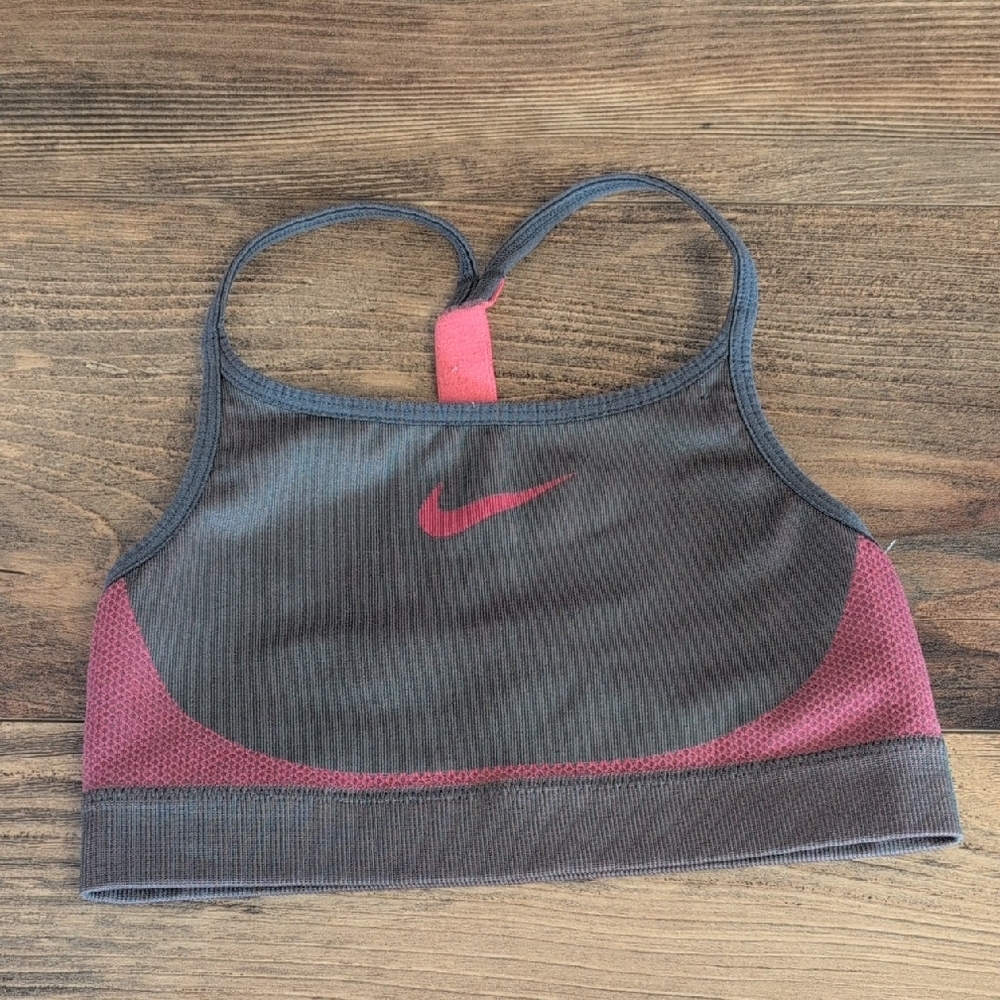 Nike Girl's Sports Bra M M291